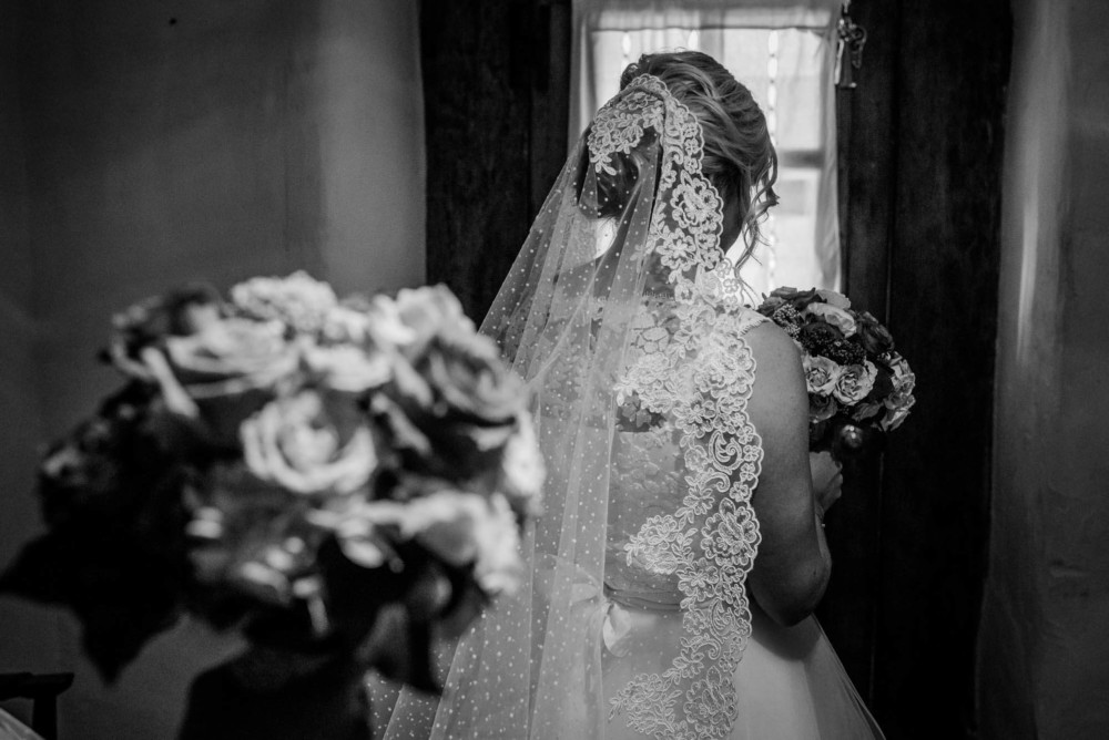 Detail of the bride's veil before walking down the aisle